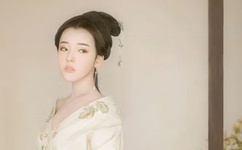 舔儿媳奶头最刺激的小说